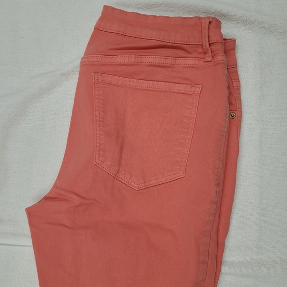 Old Navy Cropped jeans - Picture 3 of 5